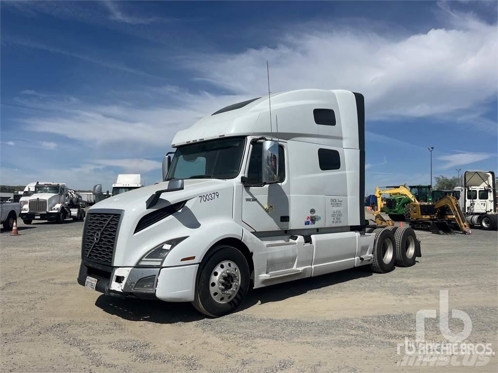 Volvo VNL760 Тягачі