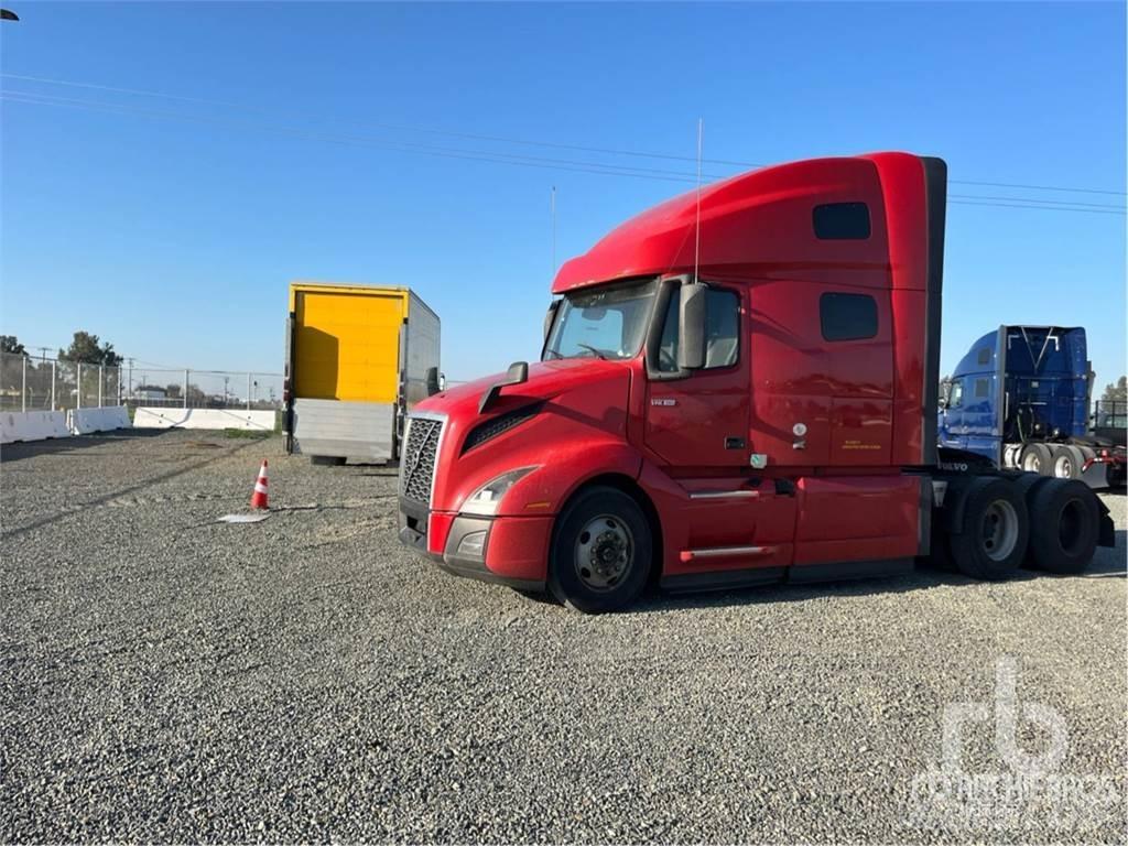 Volvo VNL760 Тягачі