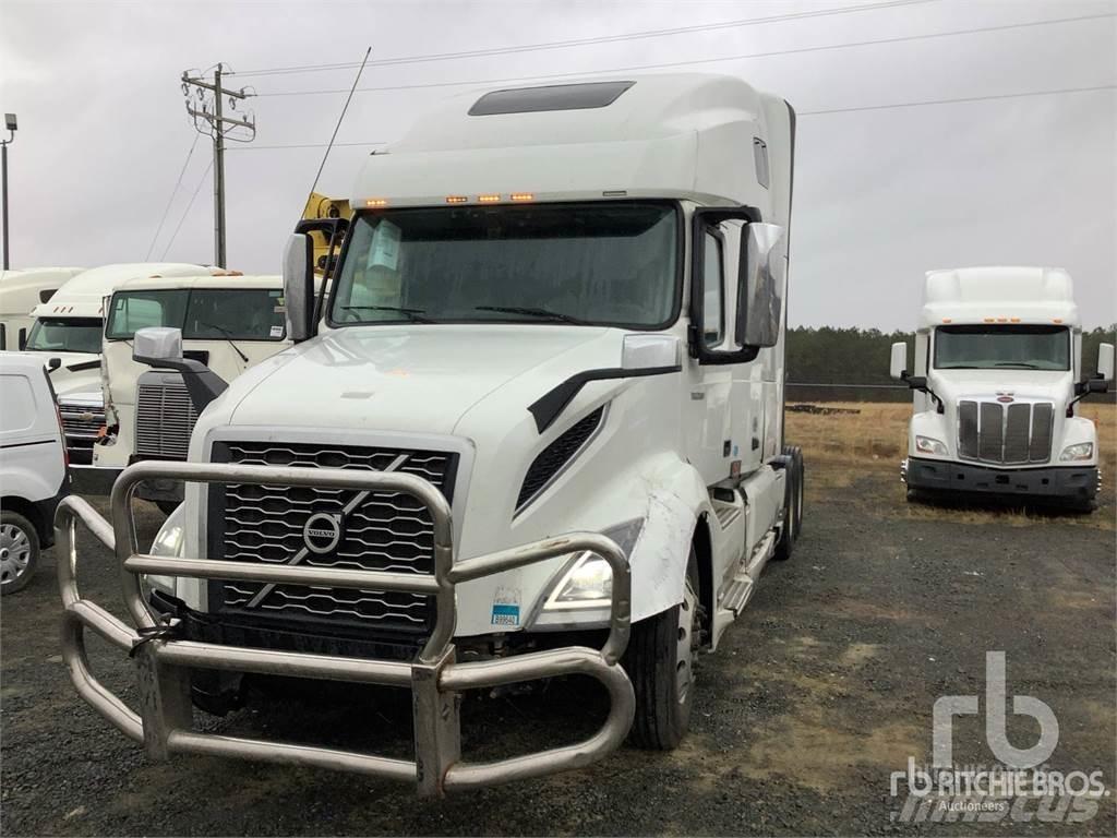 Volvo VNL760 Тягачі