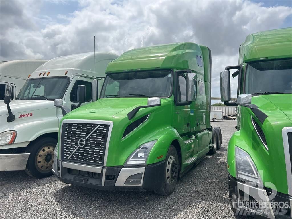 Volvo VNL760 Тягачі