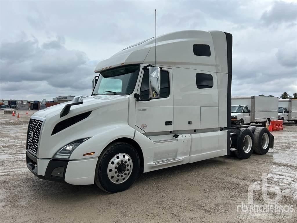 Volvo VNL760 Тягачі