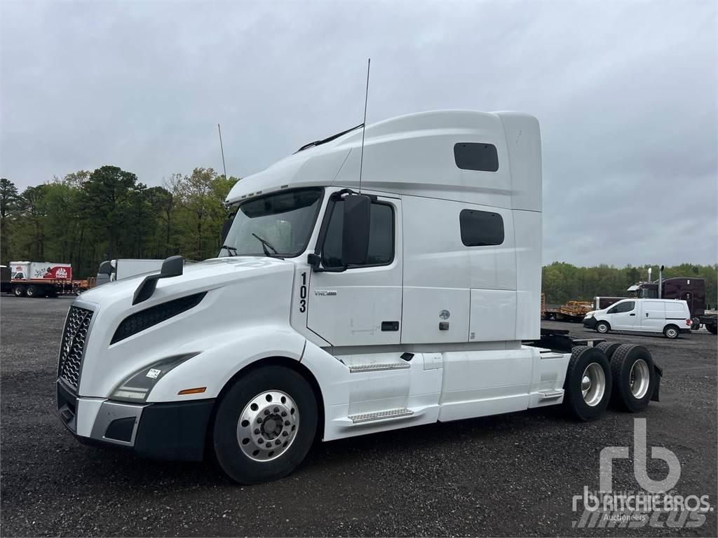 Volvo VNL760 Тягачі