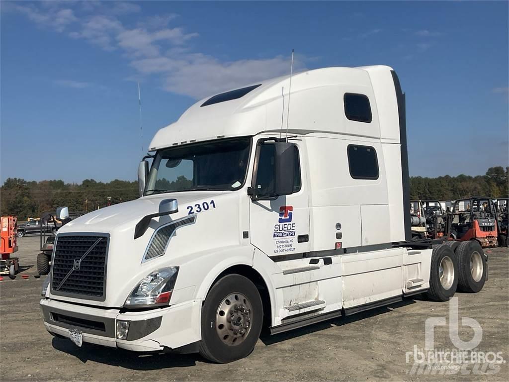 Volvo VNL780 Тягачі