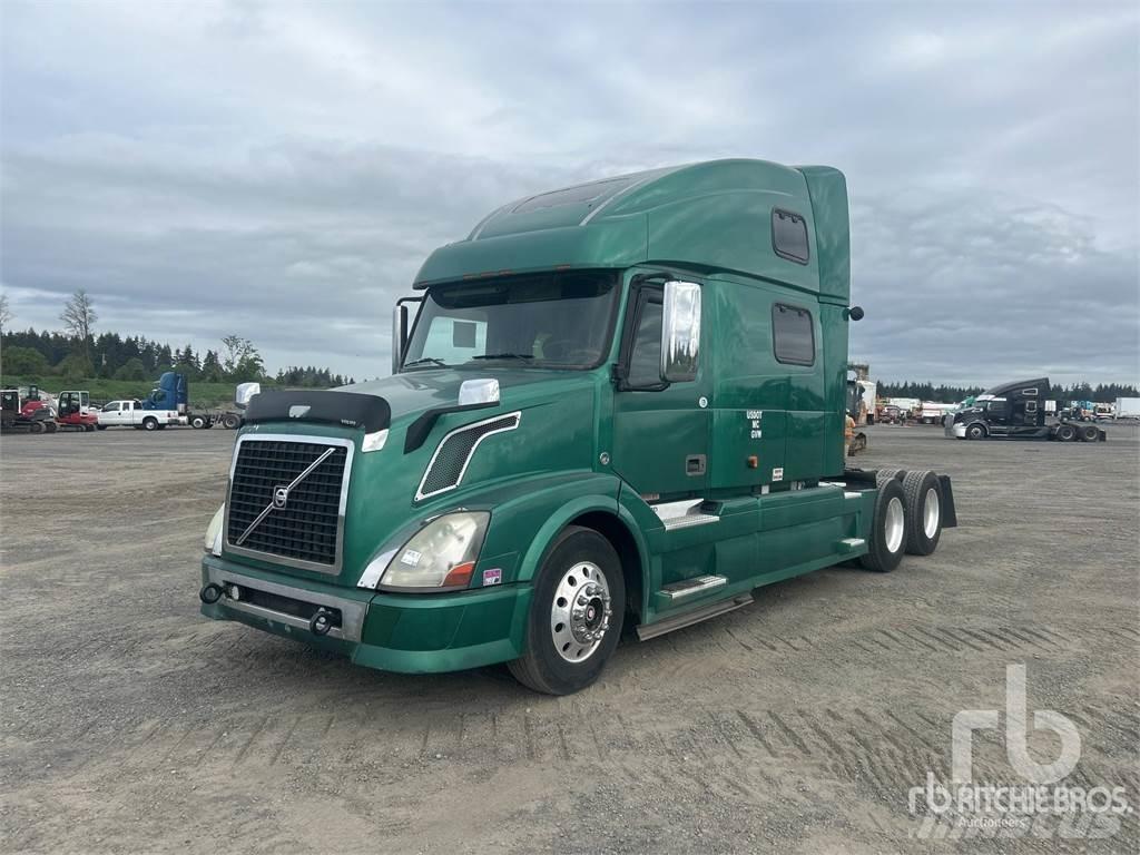 Volvo VNL780 Тягачі