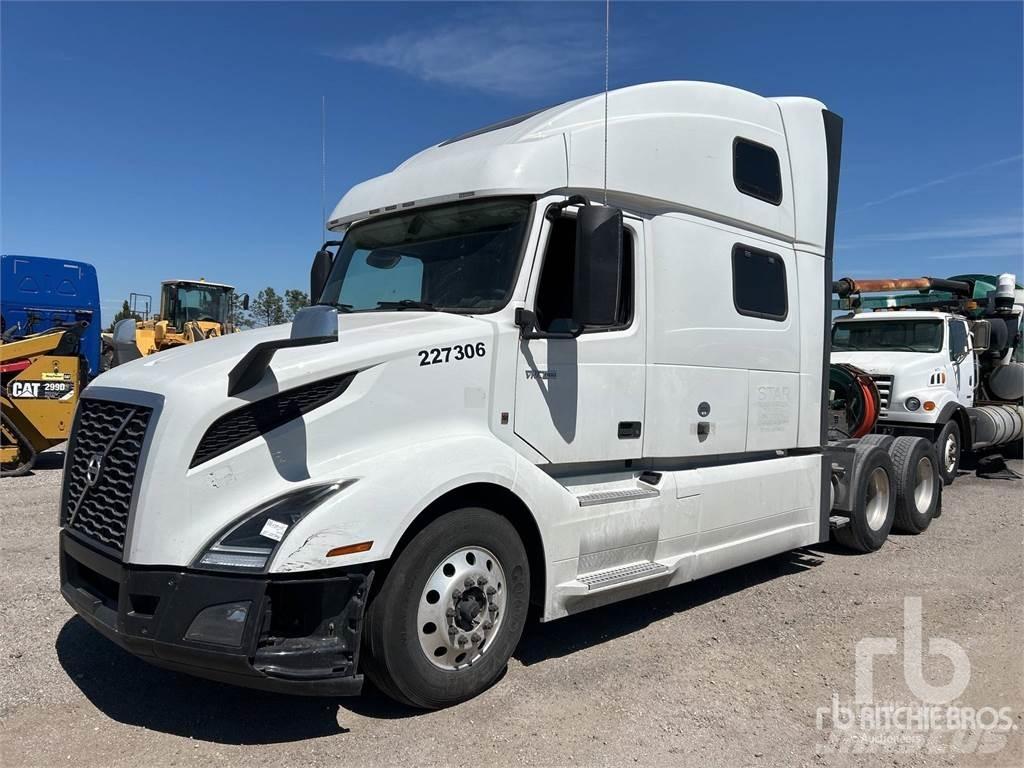 Volvo VNL860 Тягачі