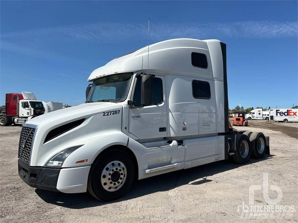 Volvo VNL860 Тягачі