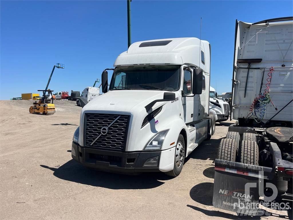 Volvo VNL860 Тягачі