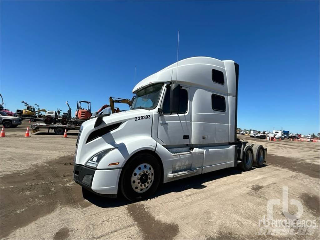 Volvo VNL860 Тягачі
