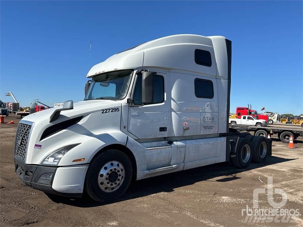 Volvo VNL860 Тягачі