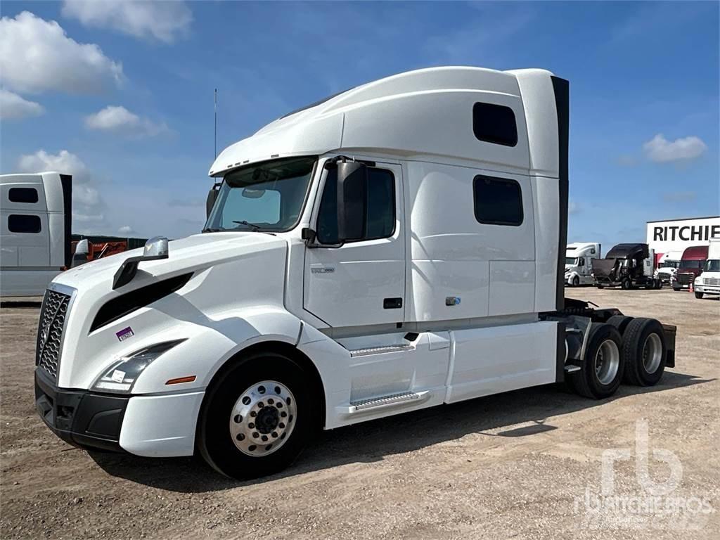 Volvo VNL860 Тягачі