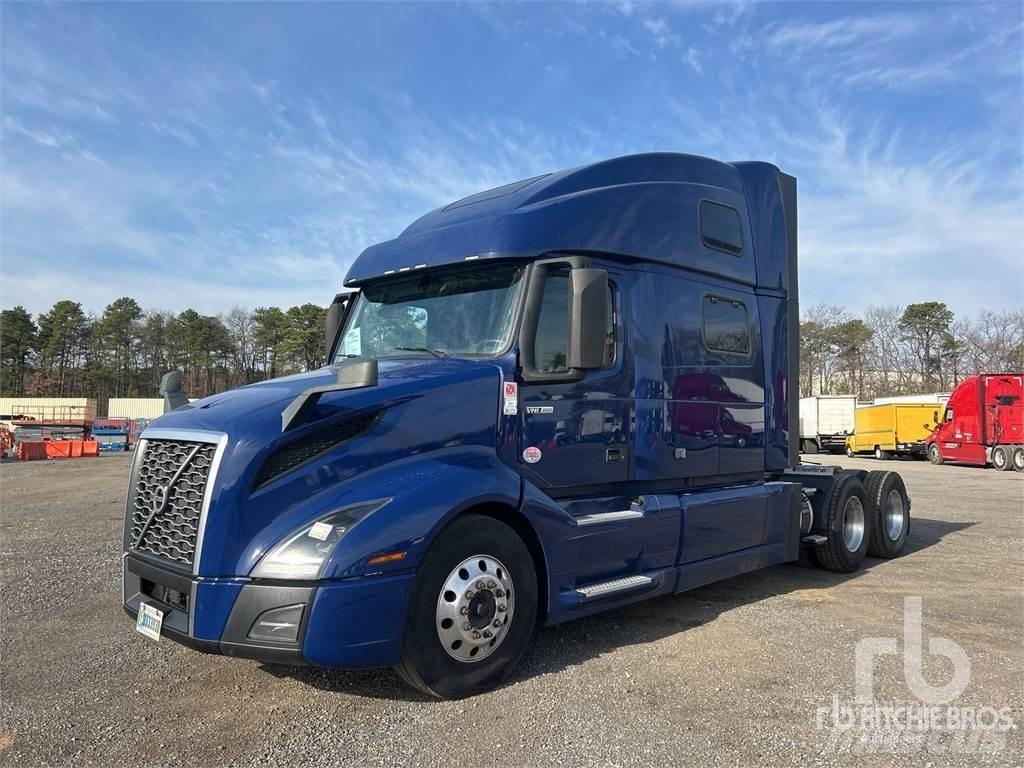 Volvo VNL860 Тягачі