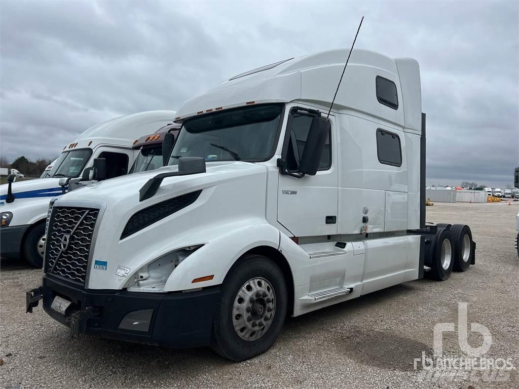 Volvo VNL860 Тягачі