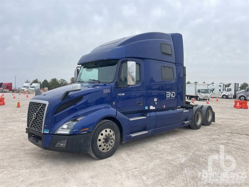 Volvo VNL860 Тягачі