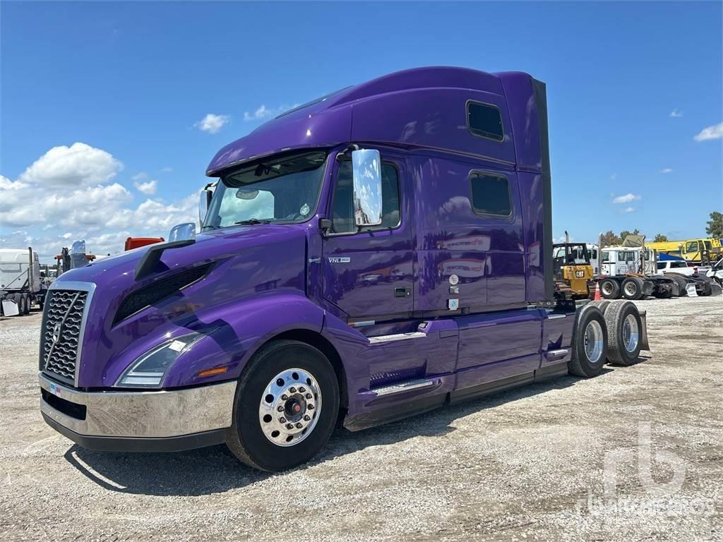 Volvo VNL860 Тягачі