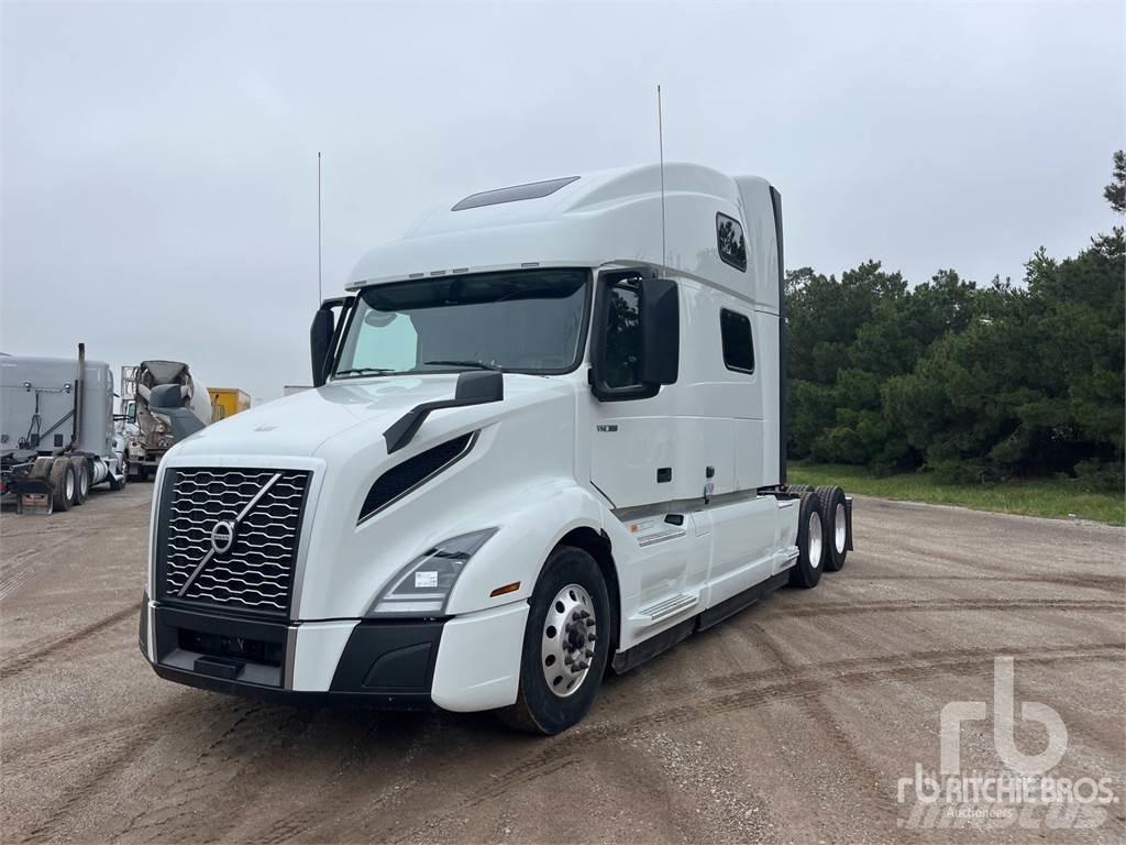 Volvo VNL860 Тягачі