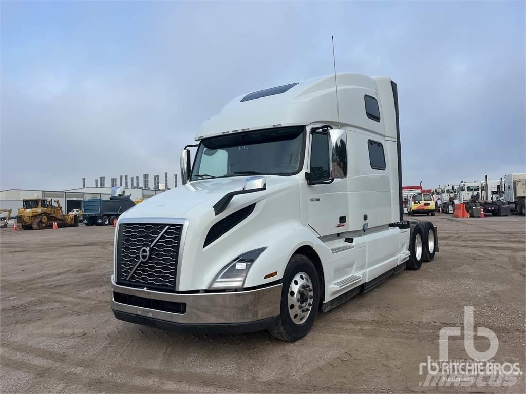 Volvo VNL860 Тягачі