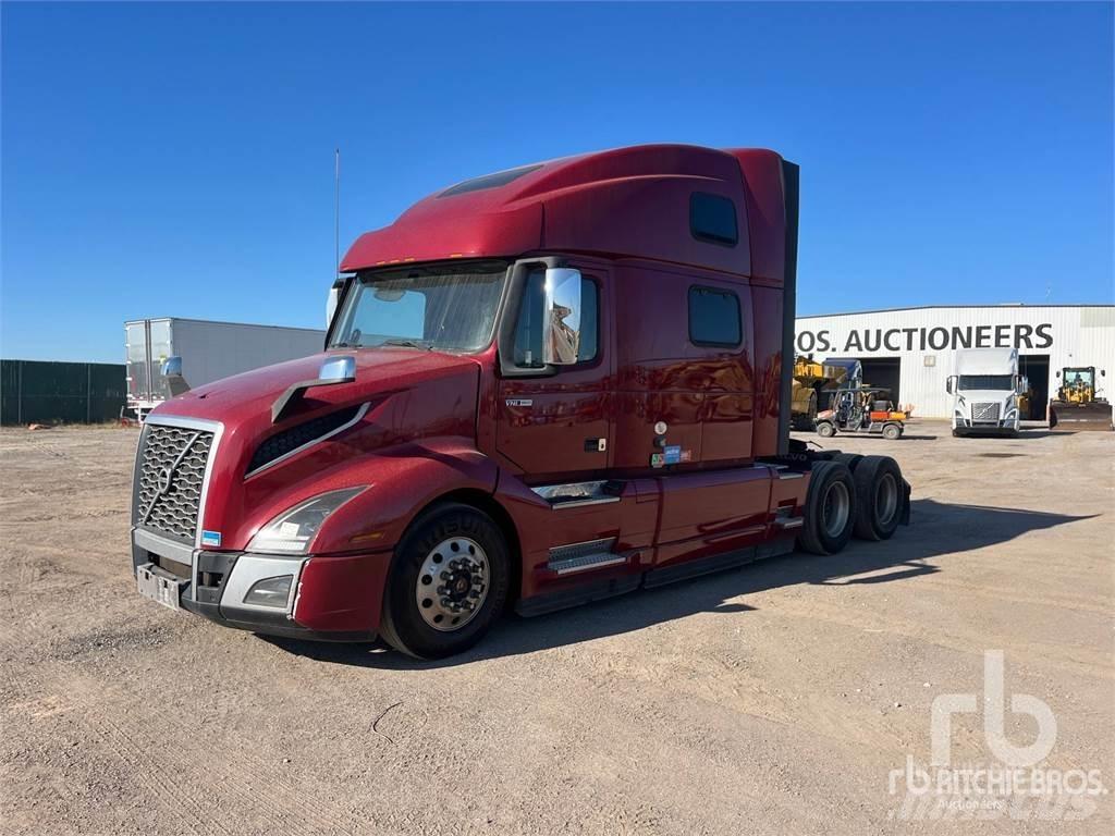 Volvo VNL860 Тягачі