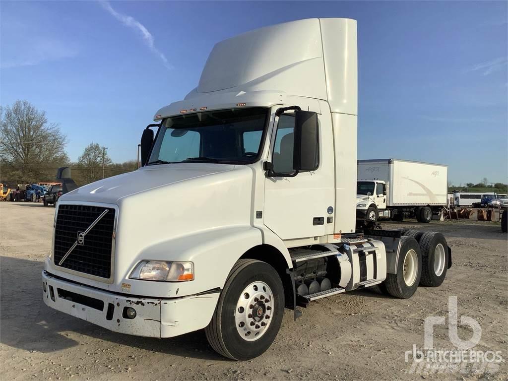 Volvo VNM Тягачі