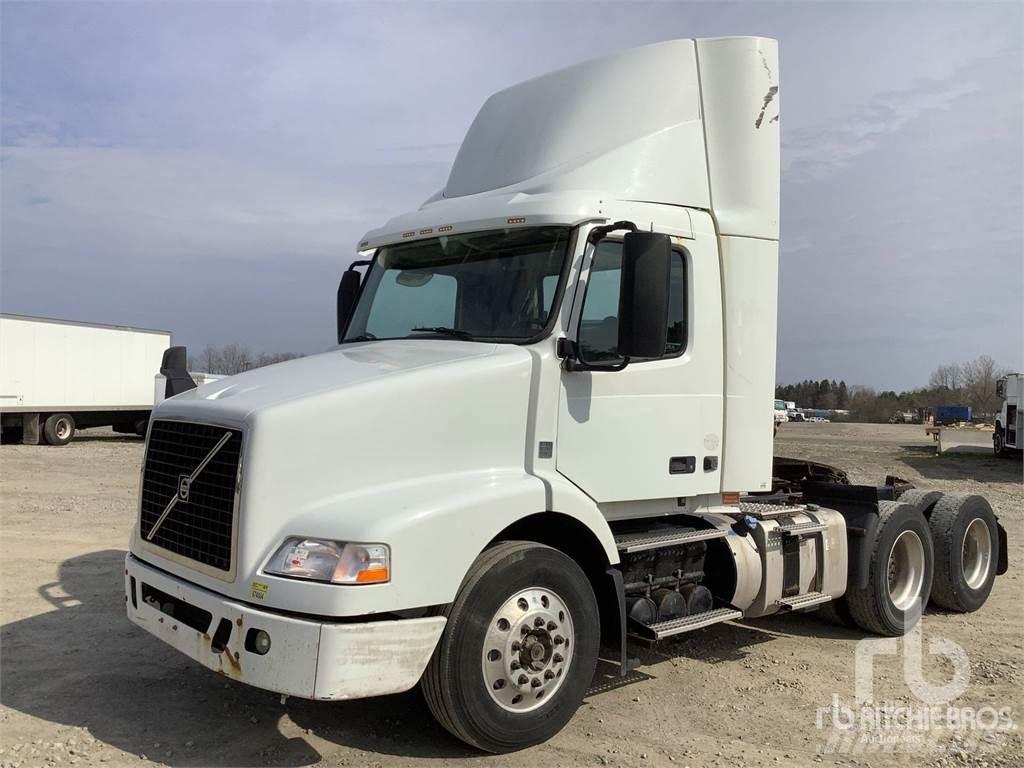 Volvo VNM Тягачі