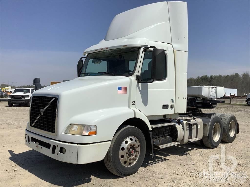 Volvo VNM Тягачі