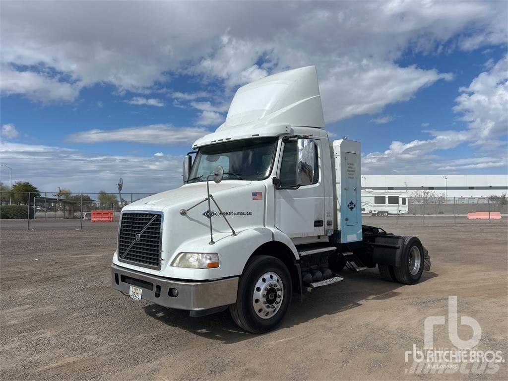 Volvo VNM Тягачі