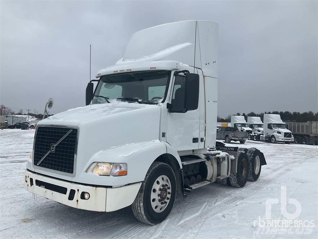 Volvo VNM Тягачі