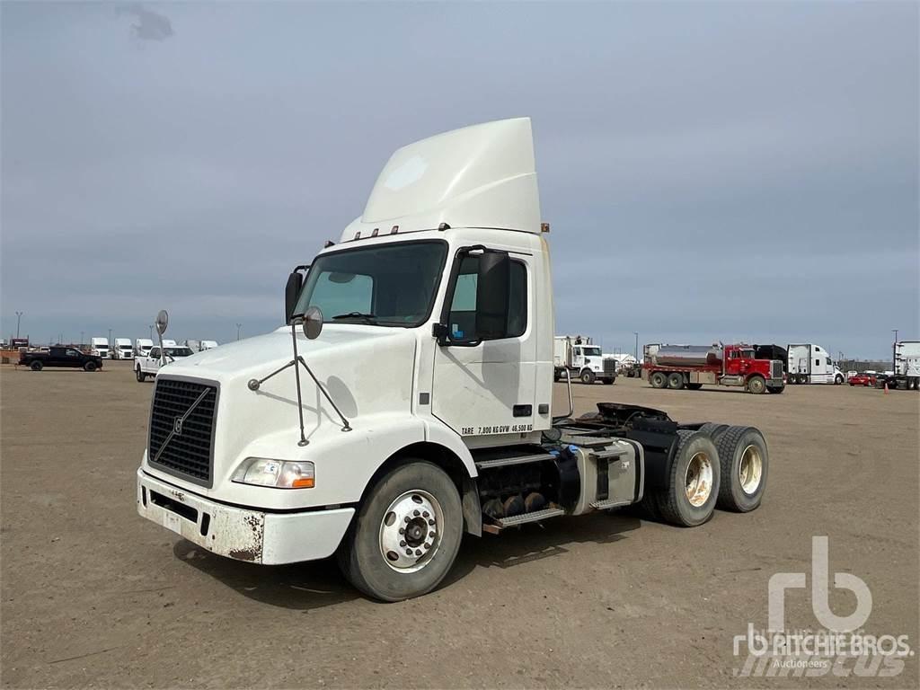 Volvo VNM Тягачі