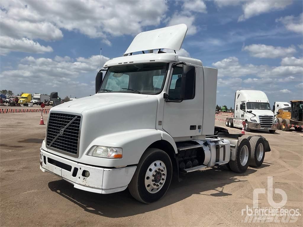 Volvo VNM200 Тягачі