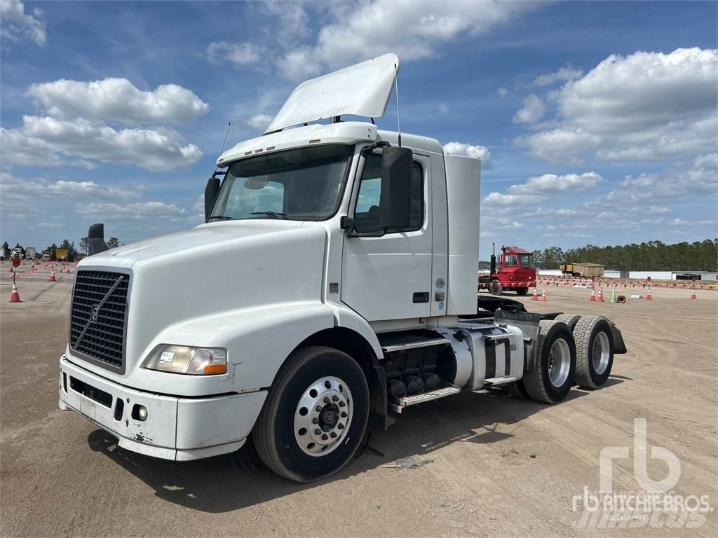 Volvo VNM200 Тягачі