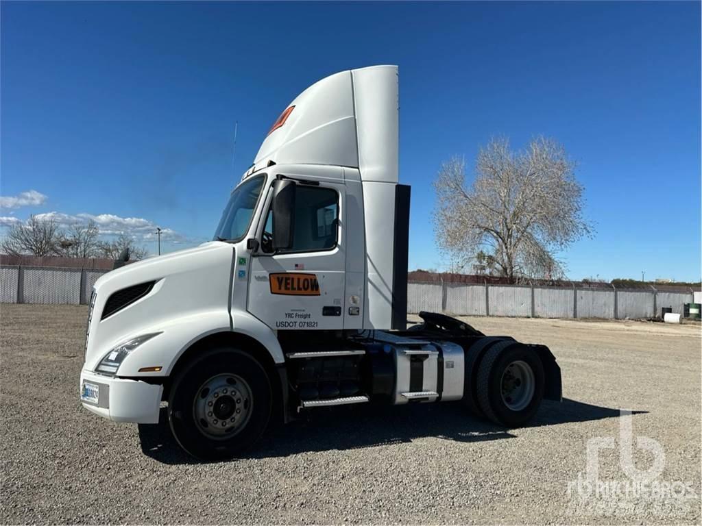 Volvo VNR Тягачі
