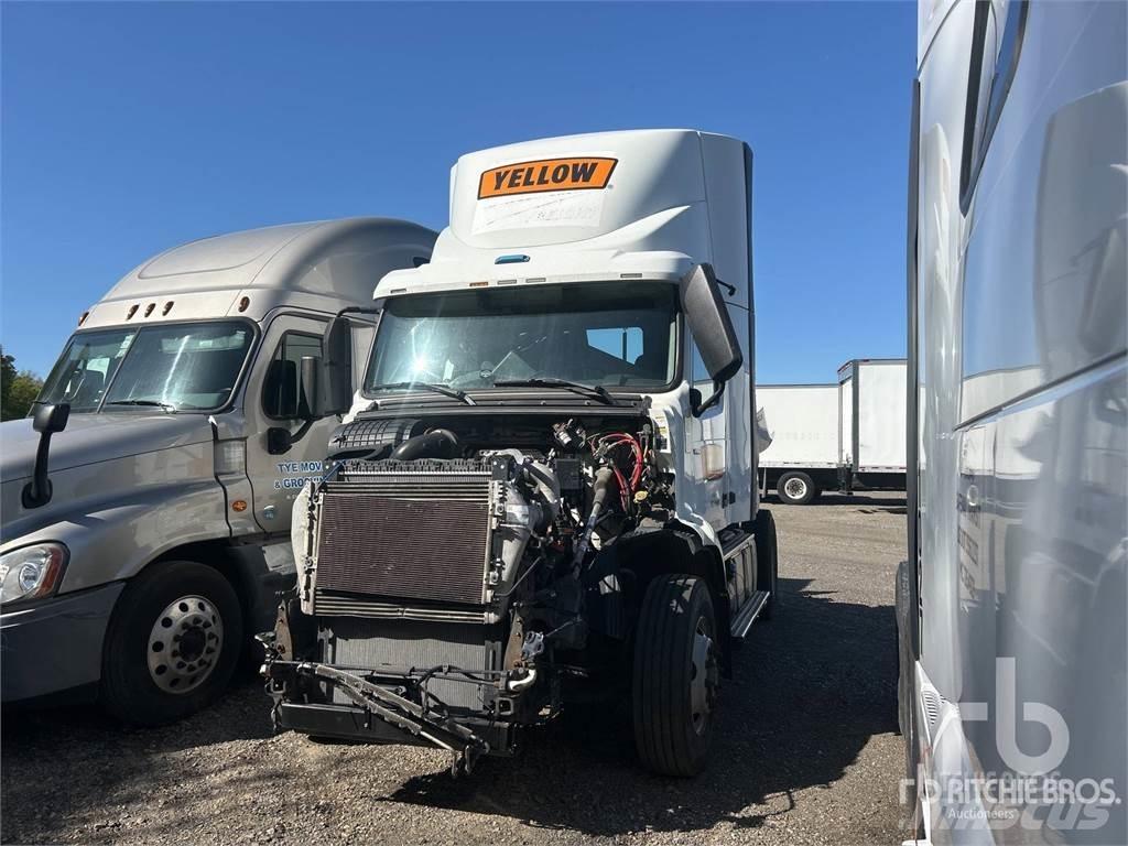 Volvo VNR Тягачі