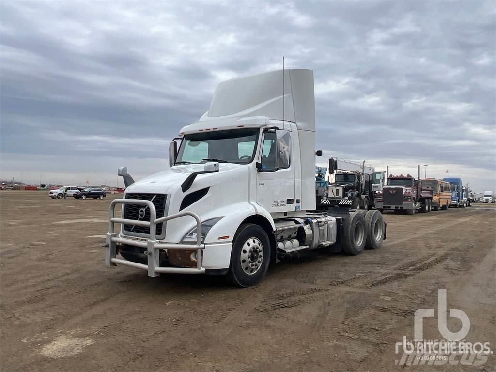 Volvo VNR Тягачі