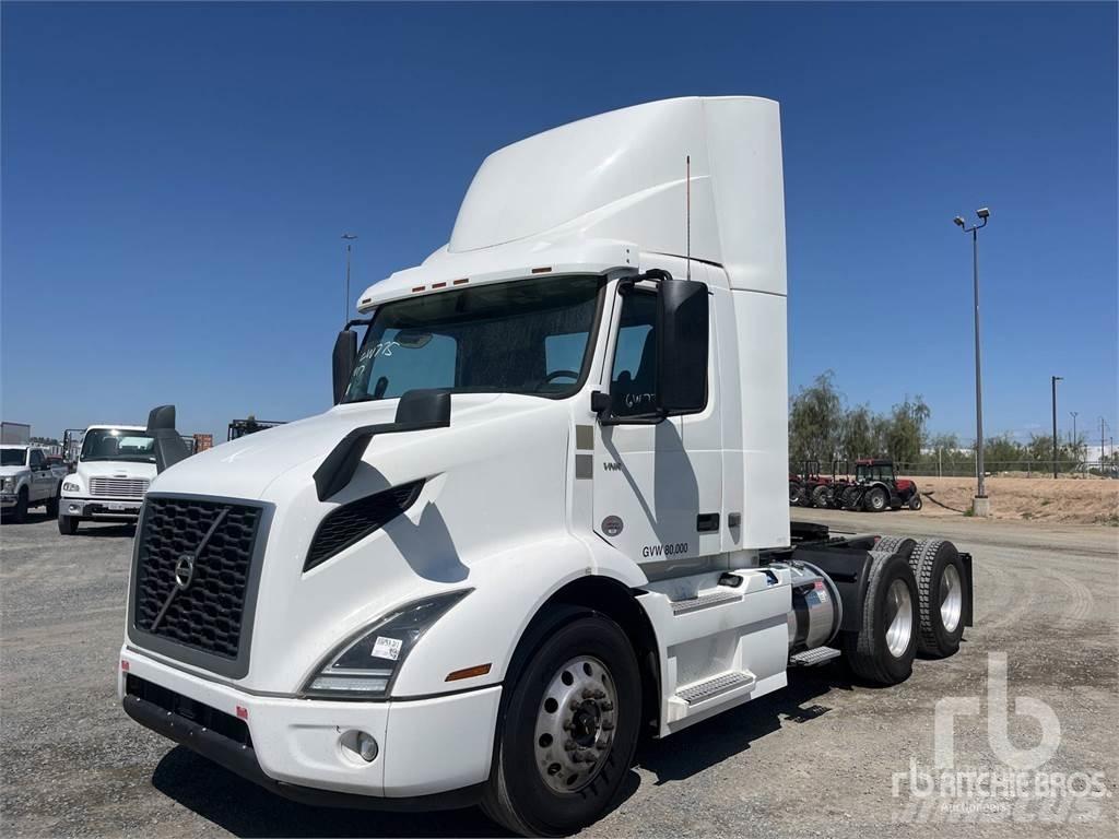 Volvo VNR300 Тягачі