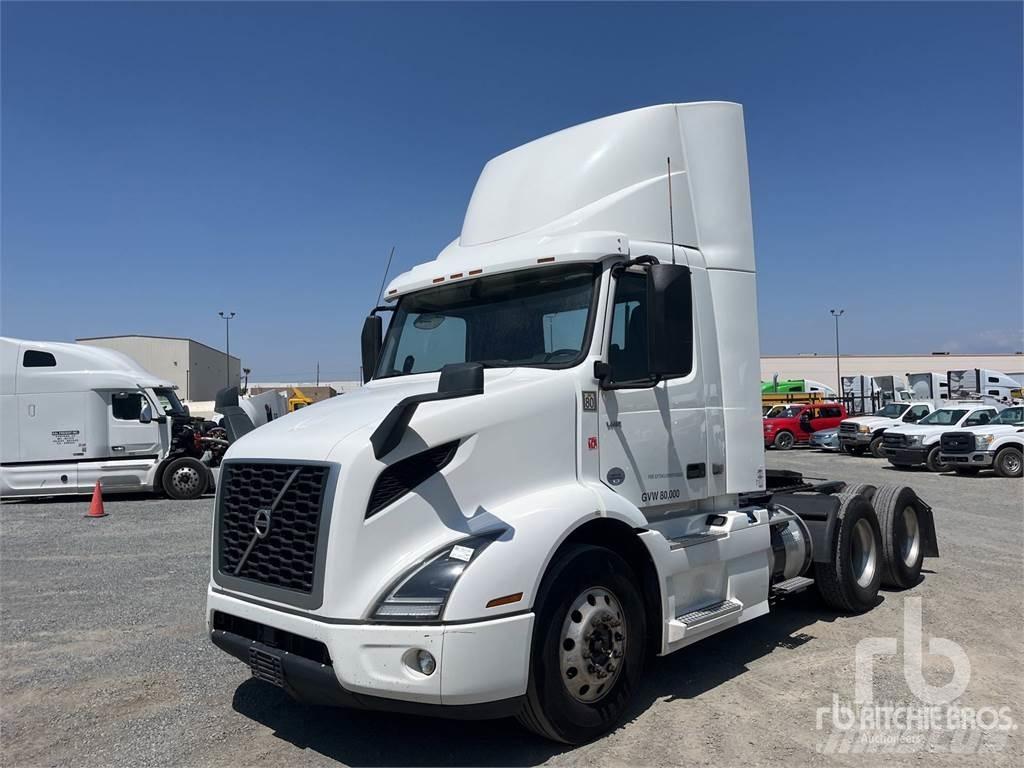 Volvo VNR300 Тягачі