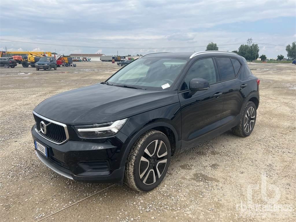Volvo XC40 Пікапи / Бічне розвантаження