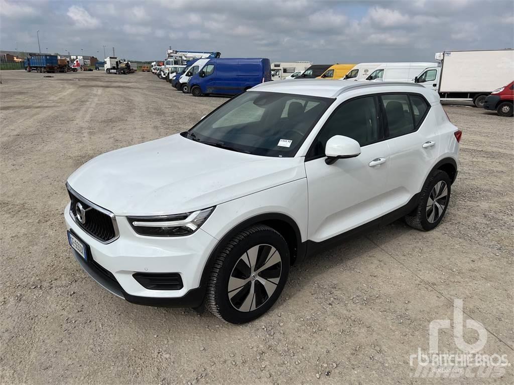Volvo XC40 Пікапи / Бічне розвантаження