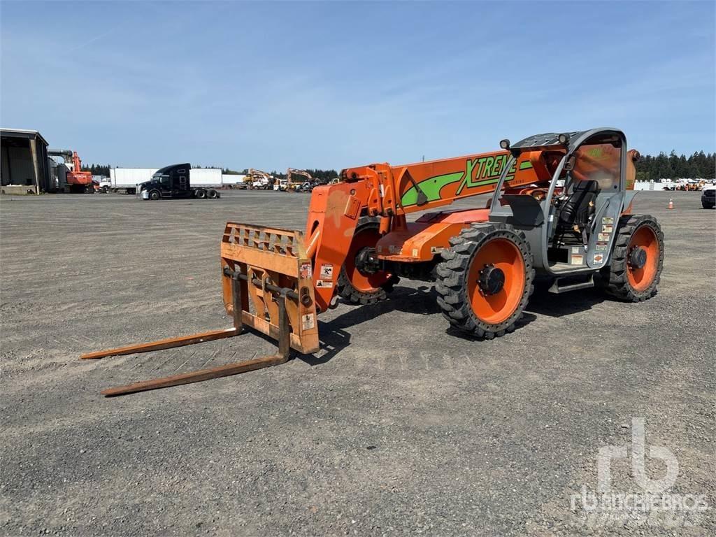 Xtreme XRM842 Телескопічні навантажувачі