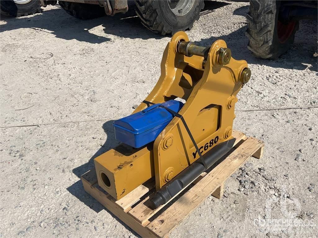  YC680 Плуги