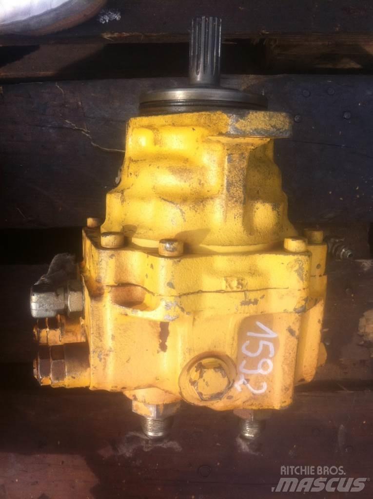 Komatsu BRAK OZNACZEŃ Двигуни