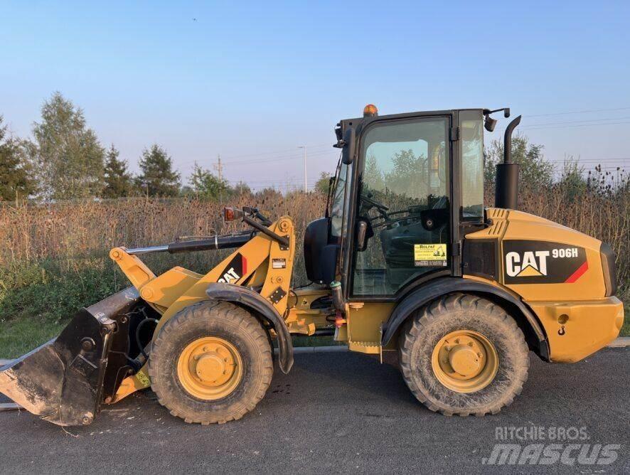 CAT 906H Навантажувачі зі змінним робочим обладнанням