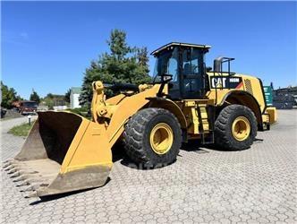 CAT 966M Фронтальні навантажувачі
