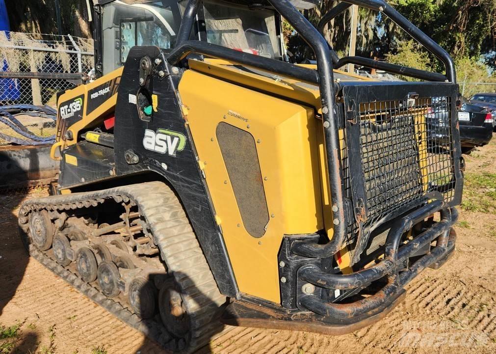 ASV RT135F Міні-навантажувачі
