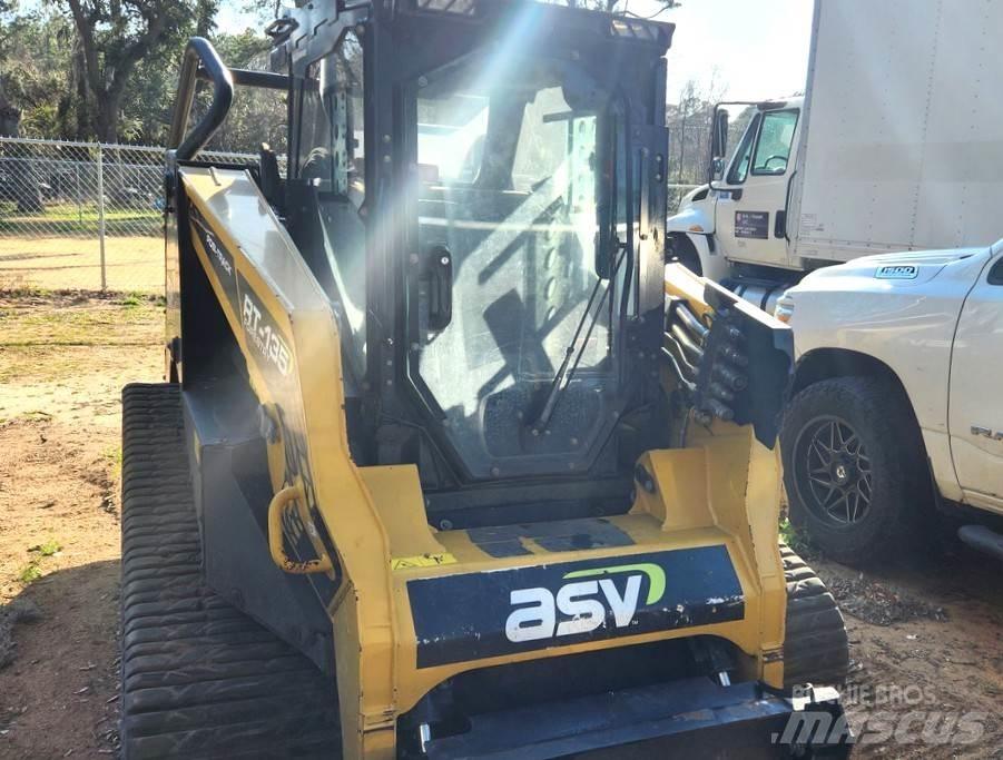 ASV RT135F Міні-навантажувачі