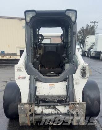 Bobcat S770 Міні-навантажувачі