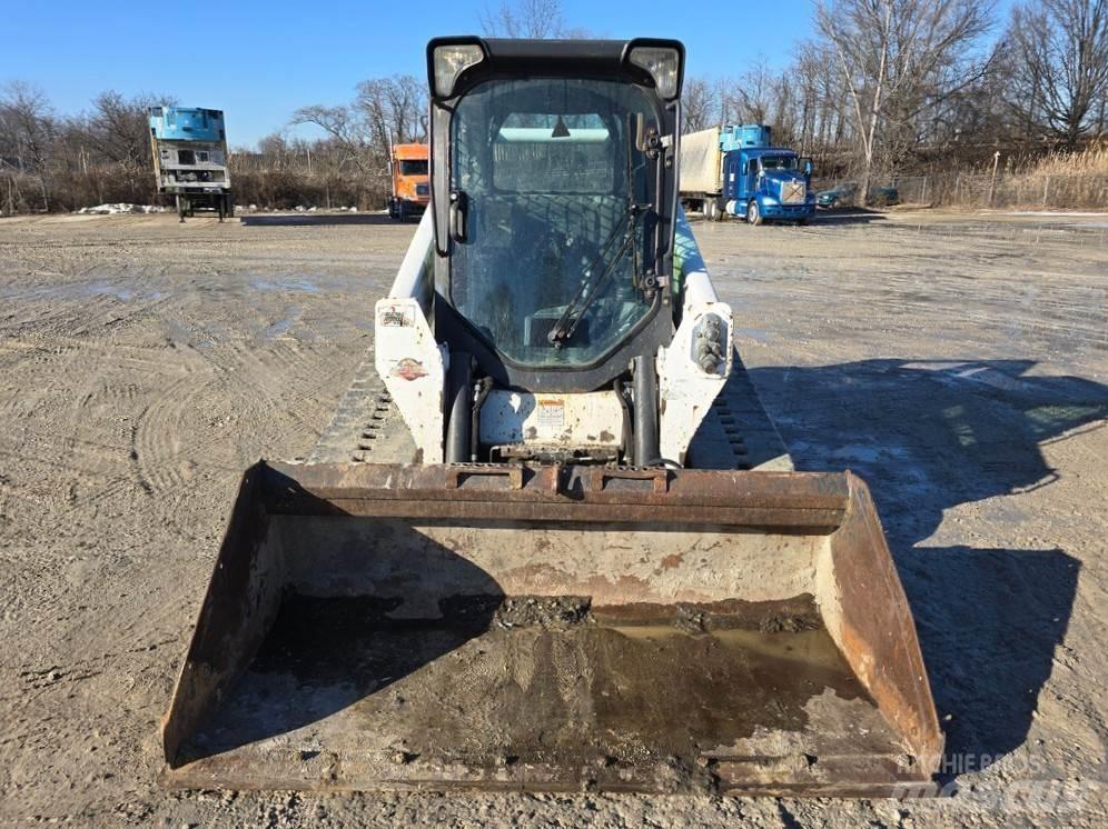 Bobcat T590 Міні-навантажувачі