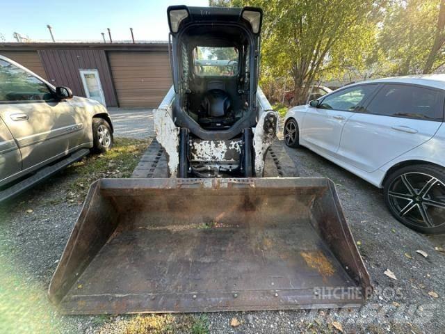 Bobcat T750 Гусеничні вантажники