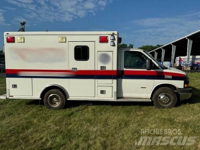 Chevrolet G3500 Вантажівки / спеціальні