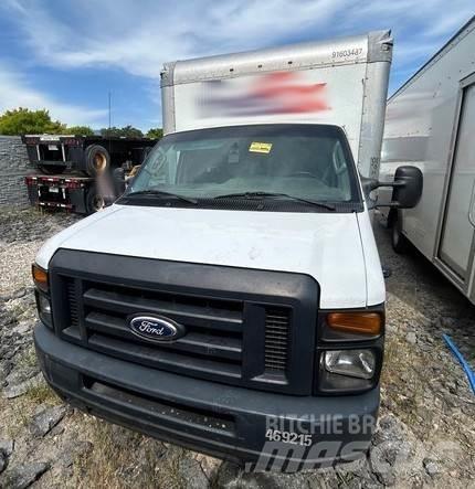 Ford E-350 Фургони