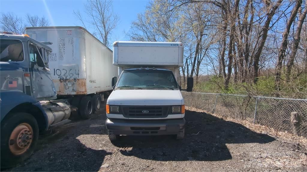 Ford E450 Фургони