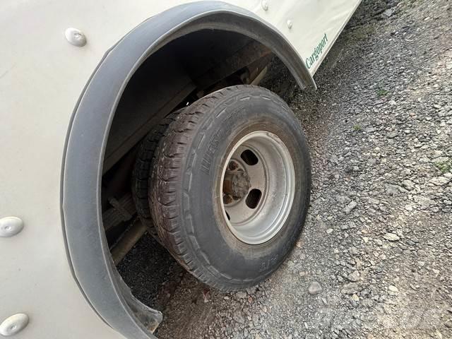 GMC Savana 4500 Фургони
